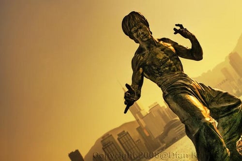 bruce lee statue