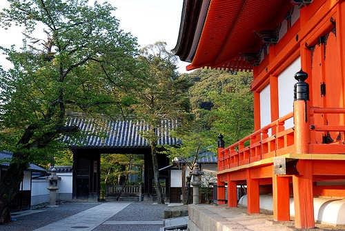 kiyomizu-dera temple