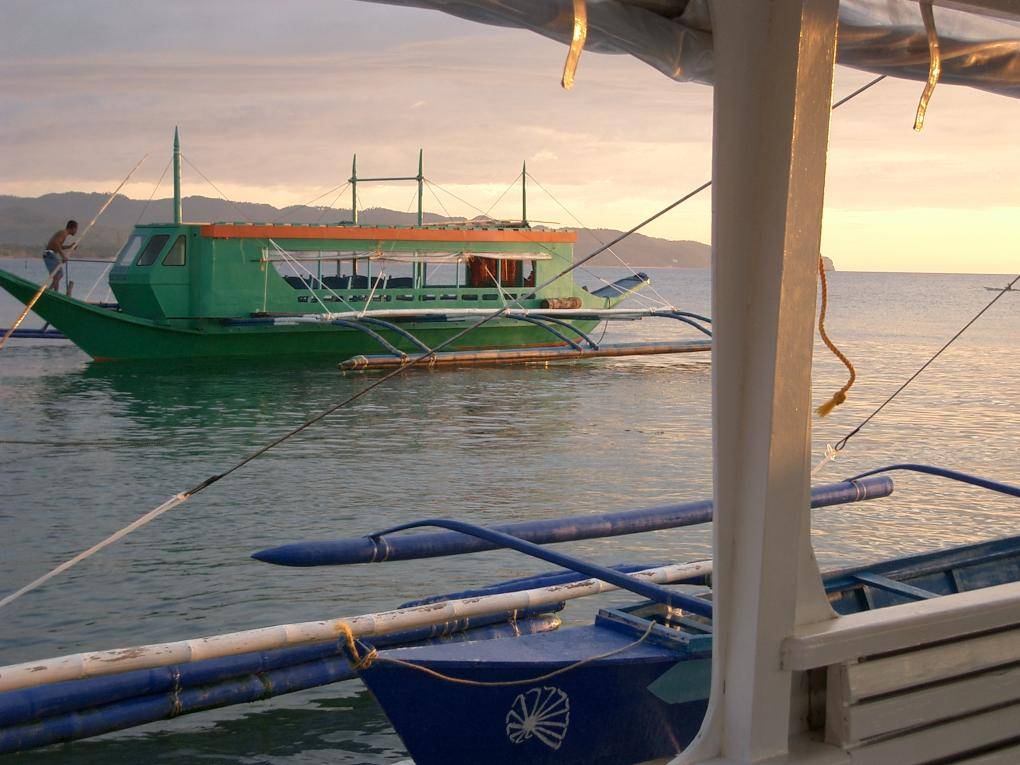 boat in boracay