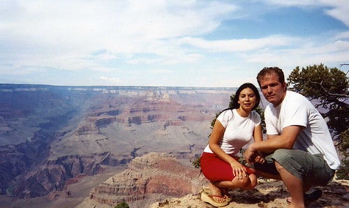couple at grand canyon
