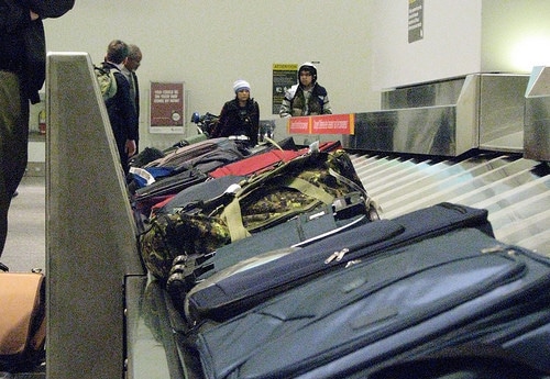 airport luggage carousel