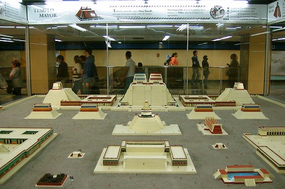 tenochtitian model mexico city metro