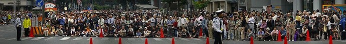 crowd panorama