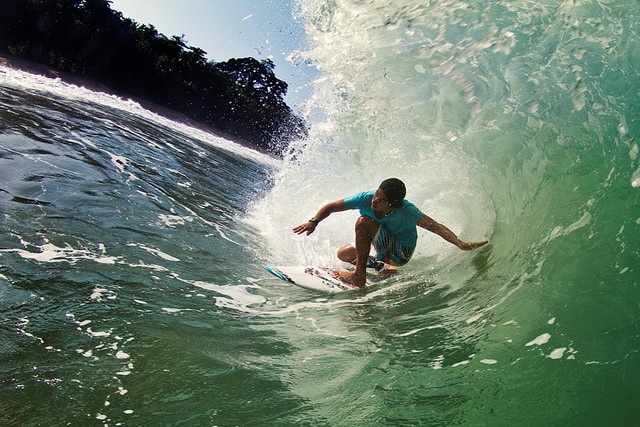 surfing isla grande panama